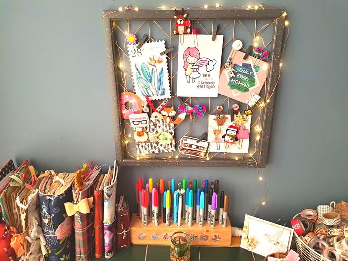 Primark Copper \Peg Board planner girl hack to store and display your planner clips and charms #plannerclips #primarkpegboard #pegboardplannerhack - Kerrymay._.Makes
