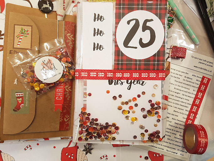 Christmas planner shaker dashboard using scrapbook paper from Mrs Brimbles - Kerrymay._.Makes