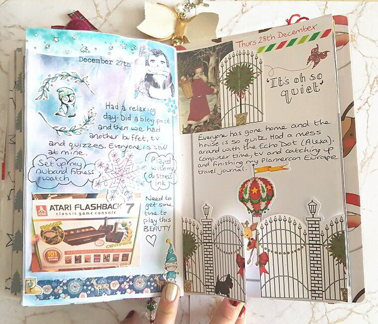 December Daily pages, inspiration and Christmas journaling prompts #decemberdaily #christmasjournalprompts 