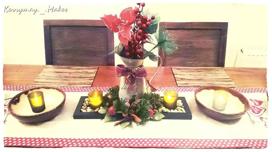 Christmas Dining Table - Kerrymay._.Makes